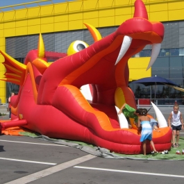 Dragon Slide Sommerfest